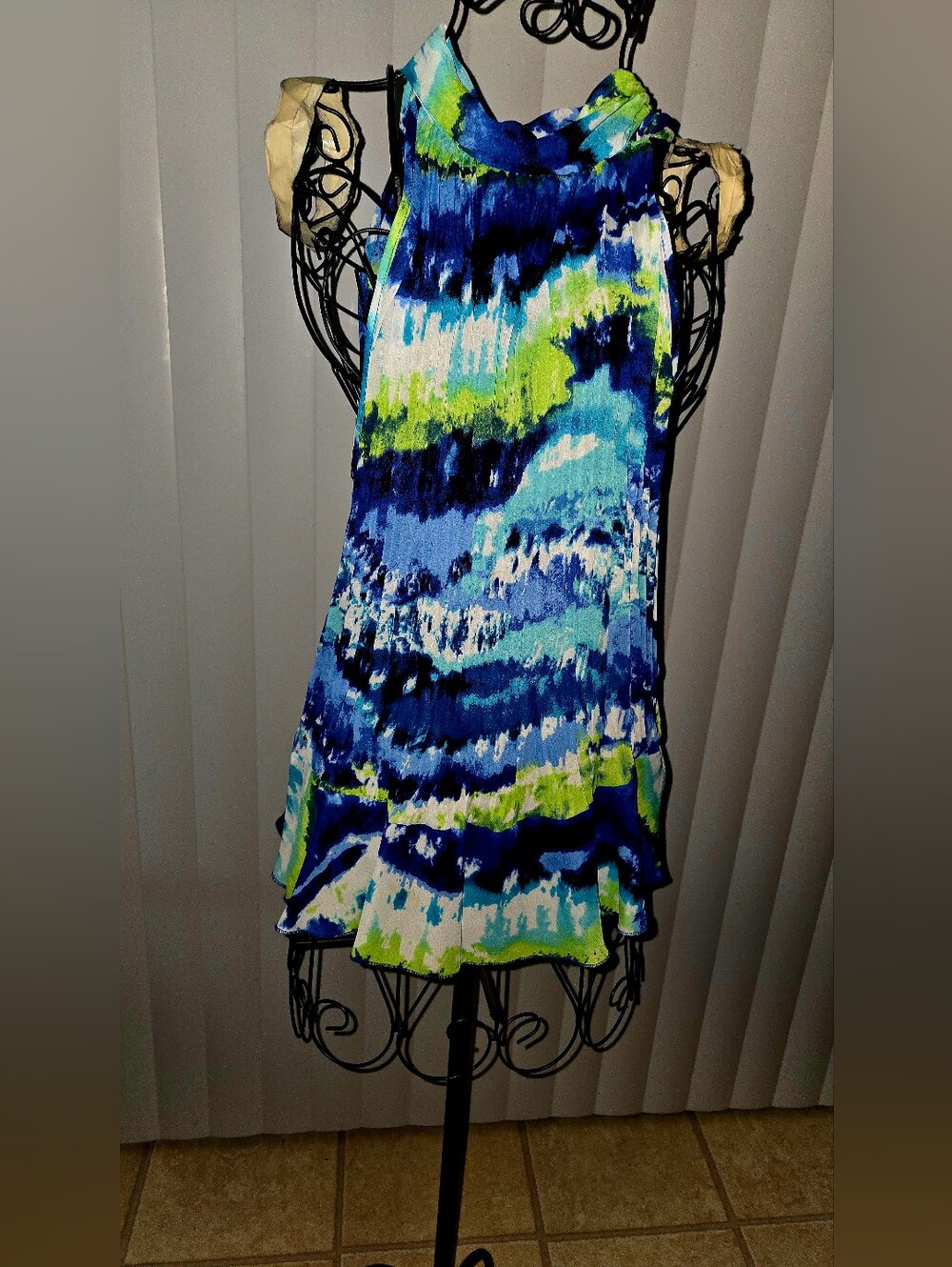 Pleated Top Sz Lrg.